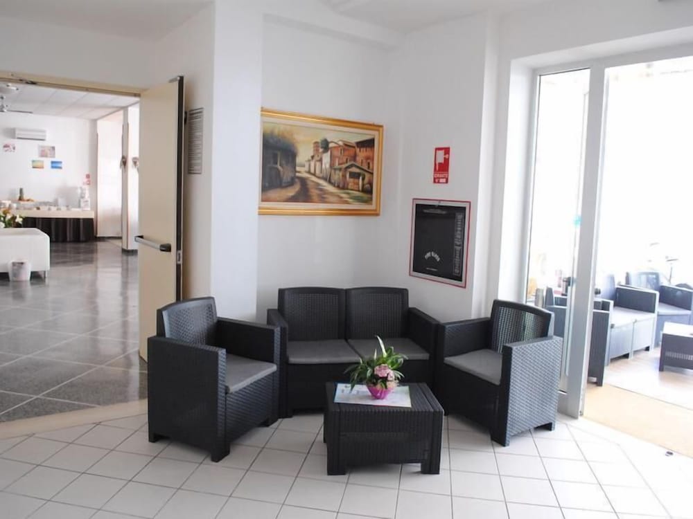 Hotel Sanremo 24/50