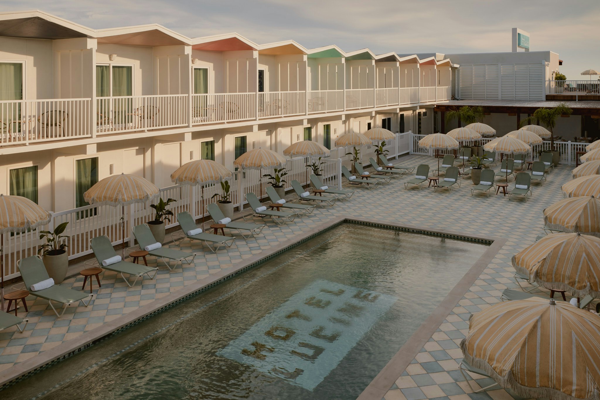 Hotel Lucine 12/41