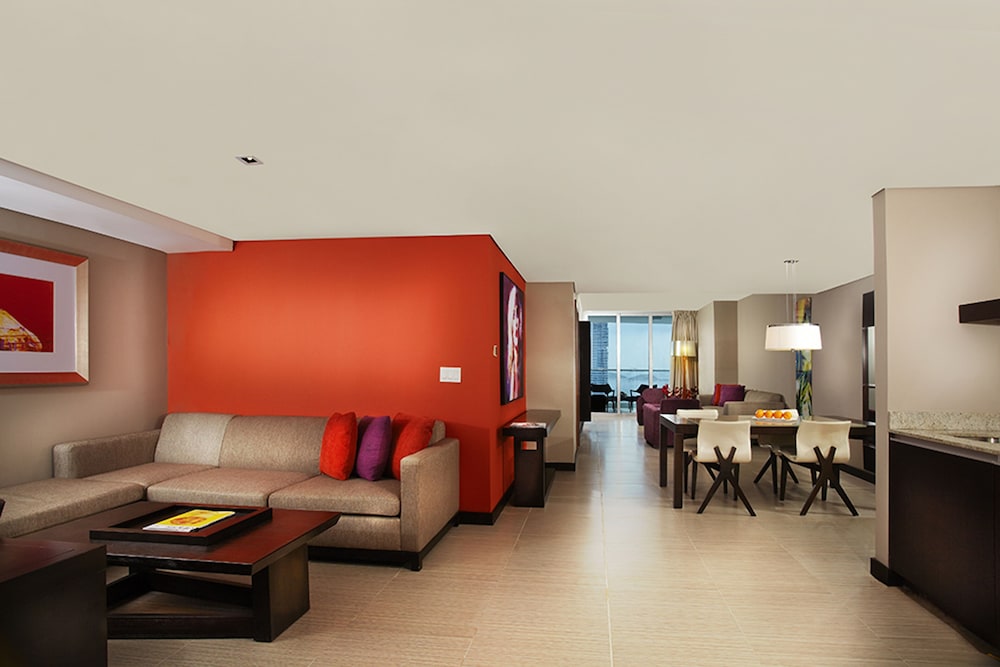 Megapolis Hotel Panama 46/61