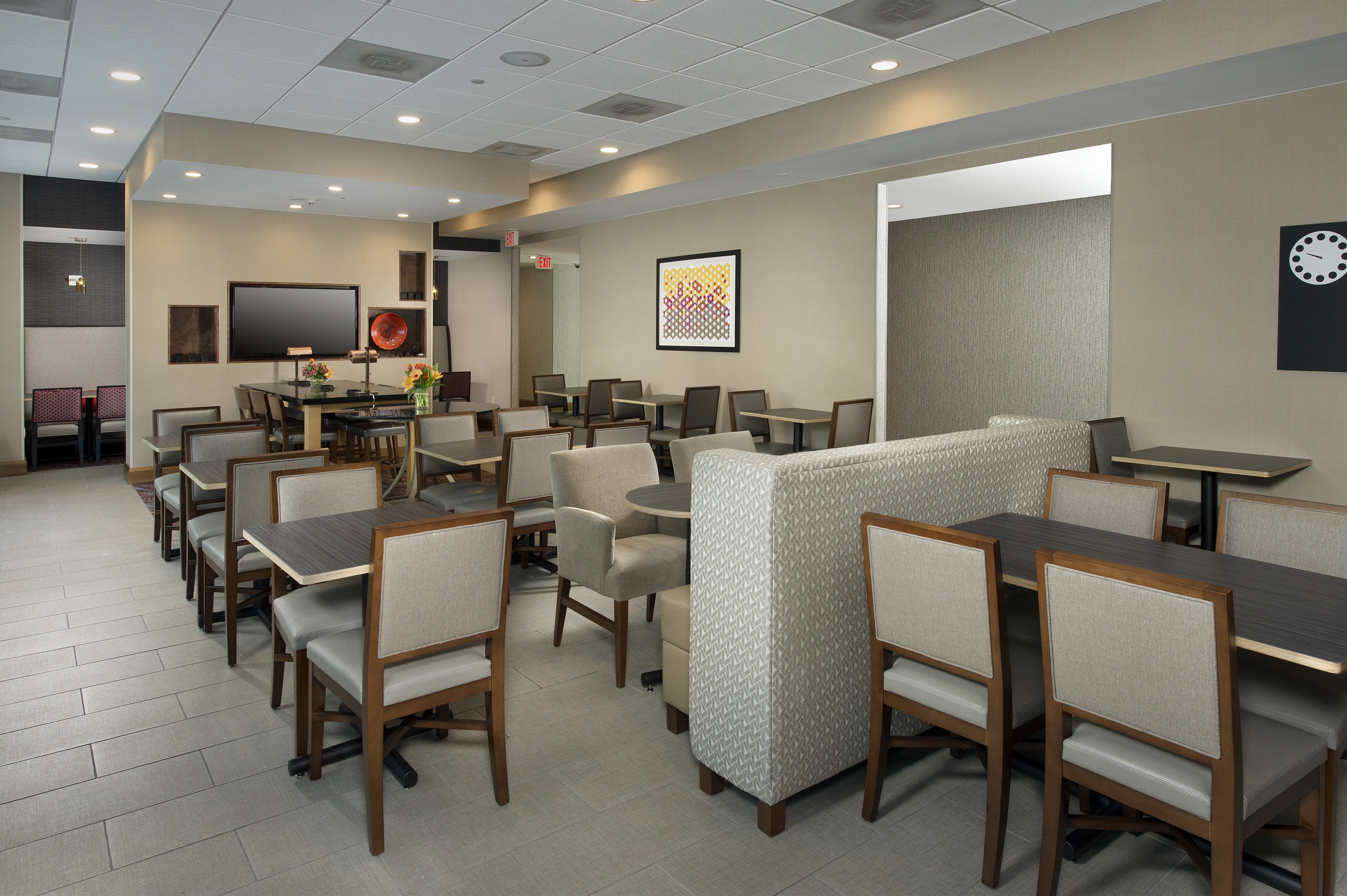 Holiday Inn Express Baltimore At the Stadiums 41/55