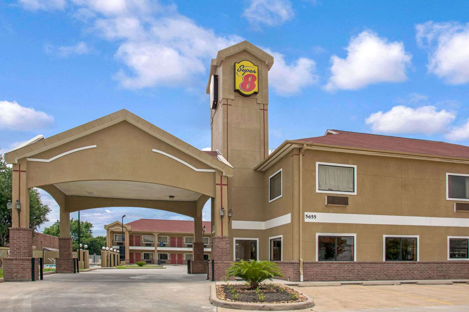 Super 8 by Wyndham Houston/Brookhollow NW 6/34