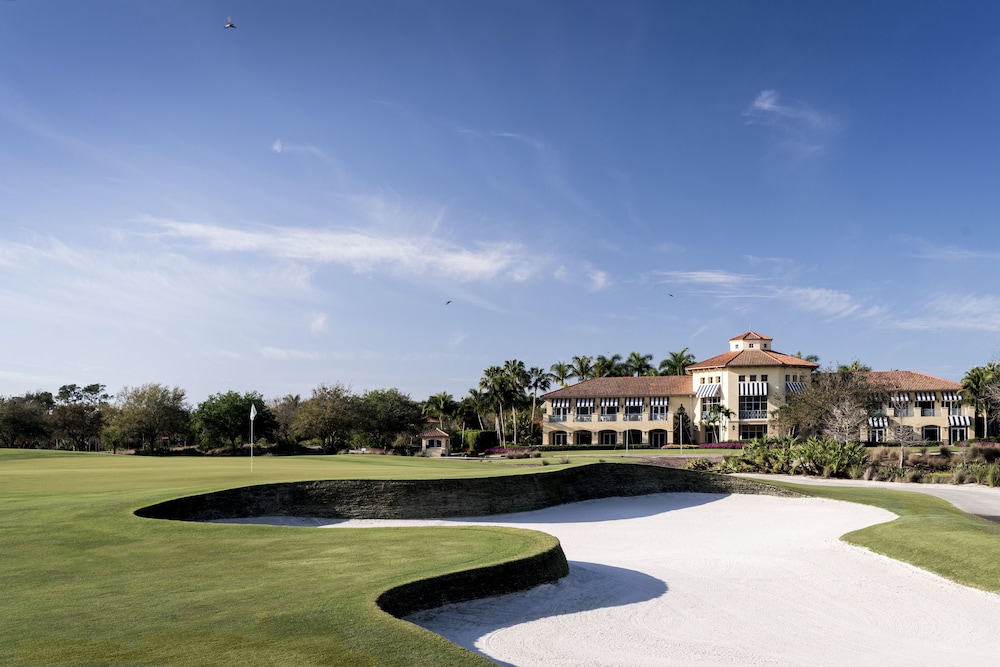 Ritz Carlton Naples 30/64