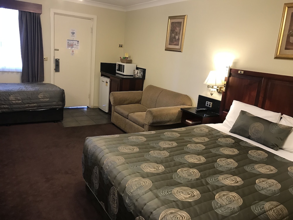 Albury Georgian Motel Suites 13/35