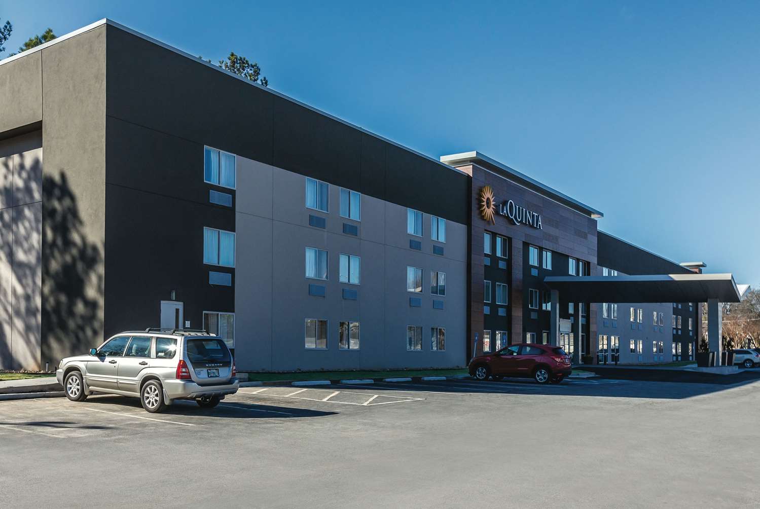 La Quinta Inn & Suites by Wyndham Atlanta Midtown - Buckhead 15/17
