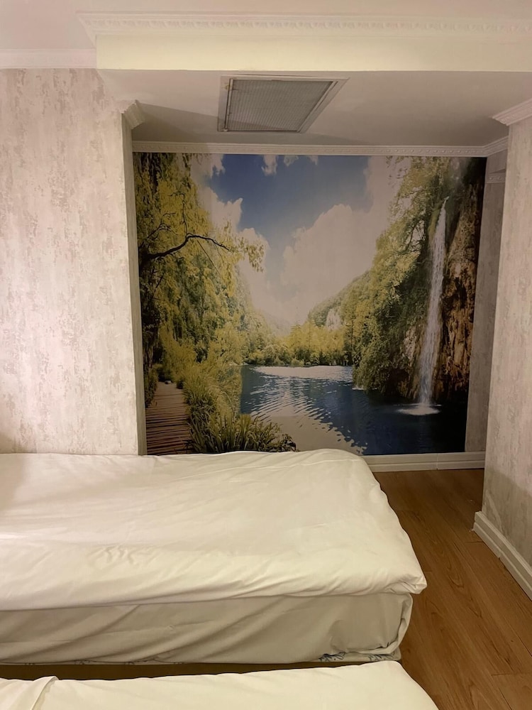 Grand Naki Hotel 24/44