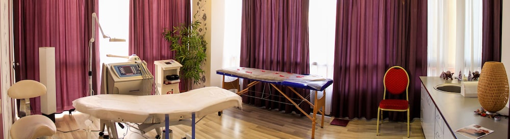 Hotel Nevis Wellness And Spa 17/25