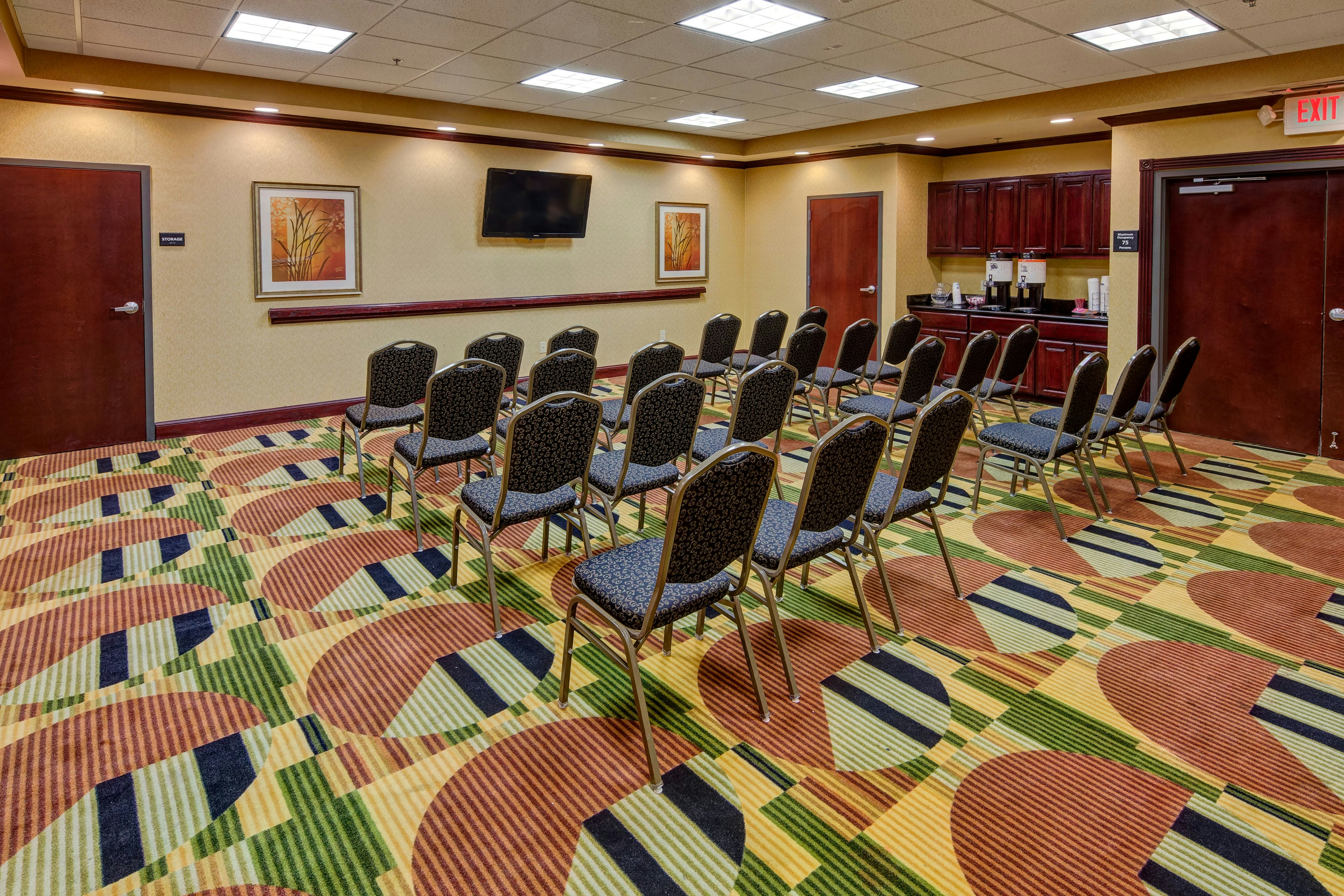 Hampton Inn and Suites Corsicana 55/62