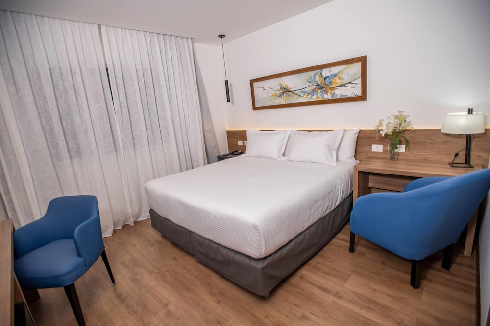 Standard, King Bed