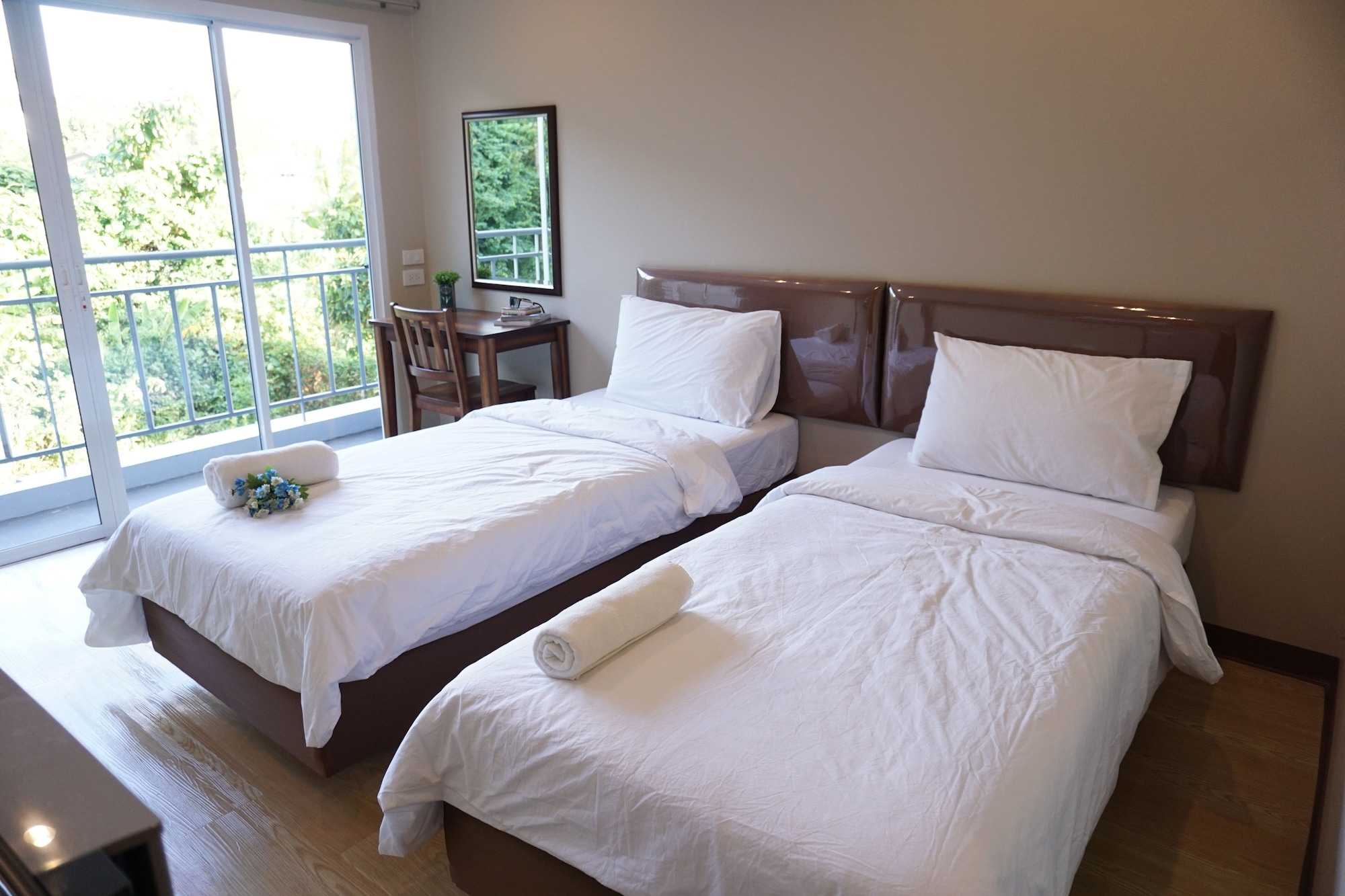 STANDARD, TWIN BEDS