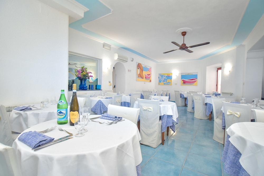 HOTEL VILLA TINA 43/56