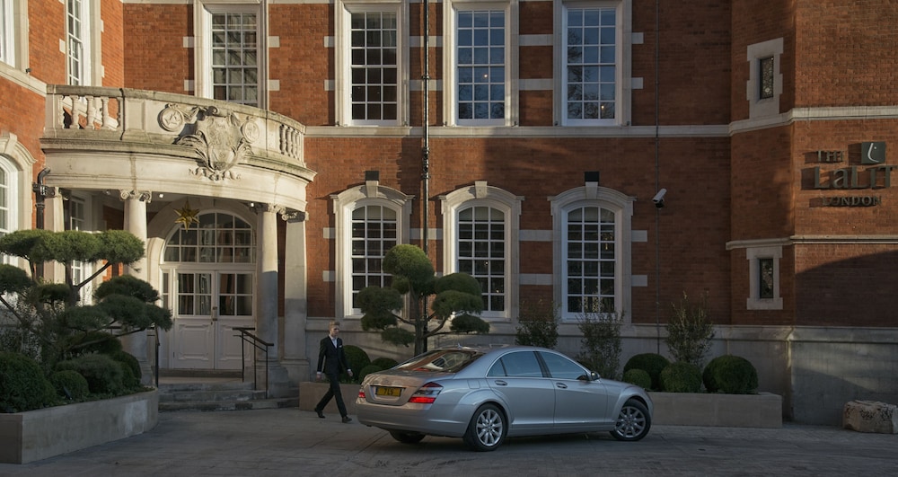 THE LALIT LONDON 68/72