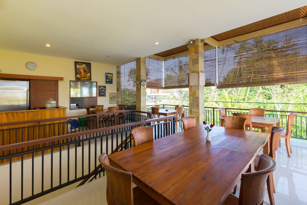 The Dewi Pererenan 86/98
