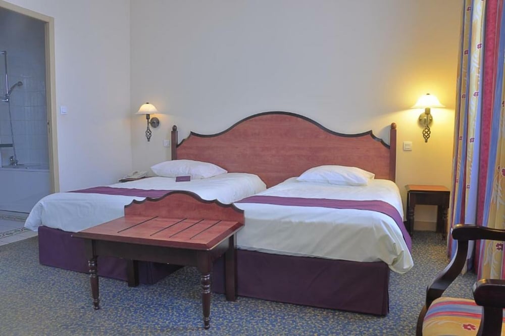 Mercure Montauban 12/53
