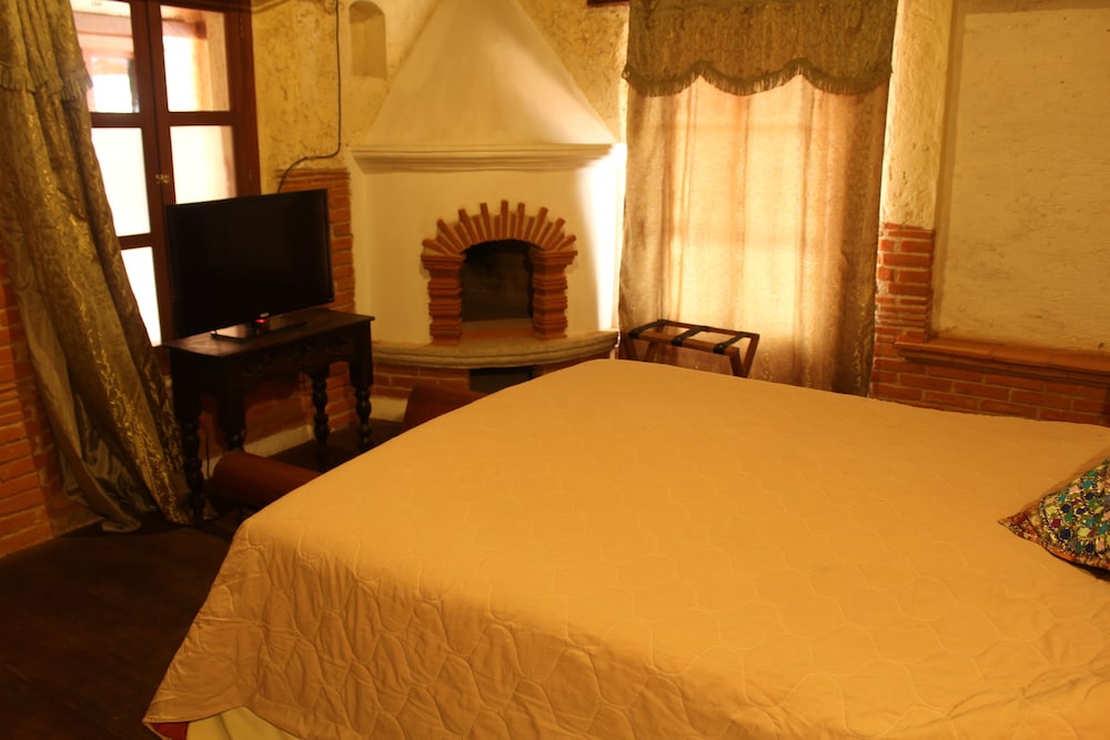 Naif Boutique Hotel & Gallery 11/68
