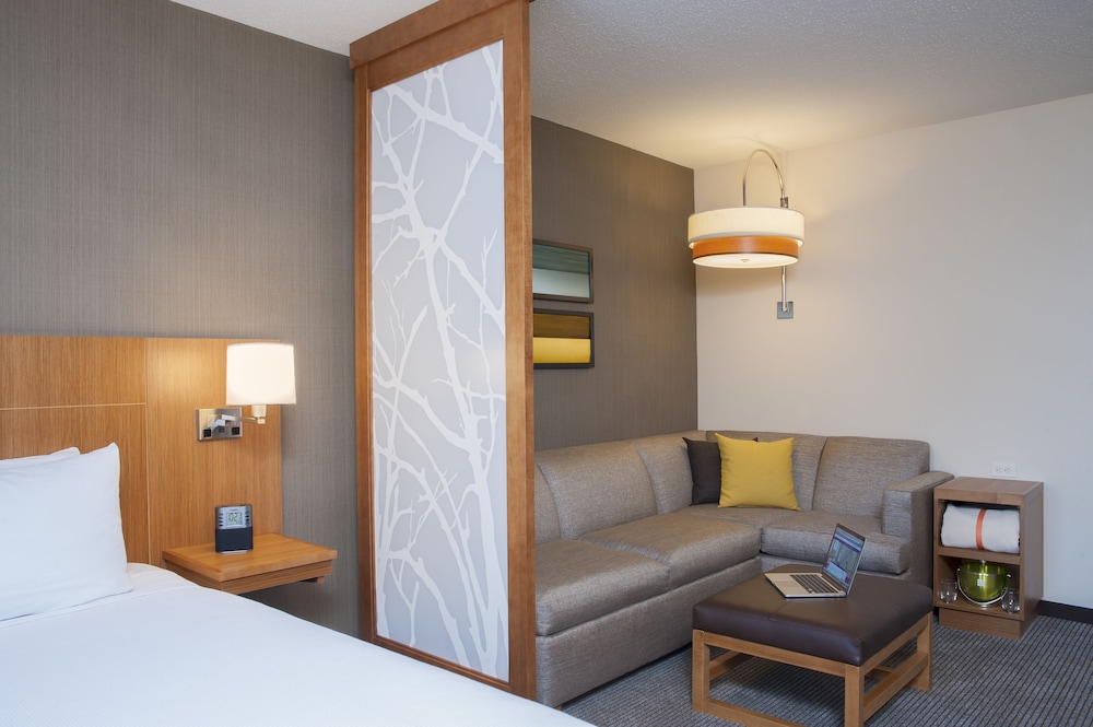 Hyatt Place Champaign-Urbana 42/58