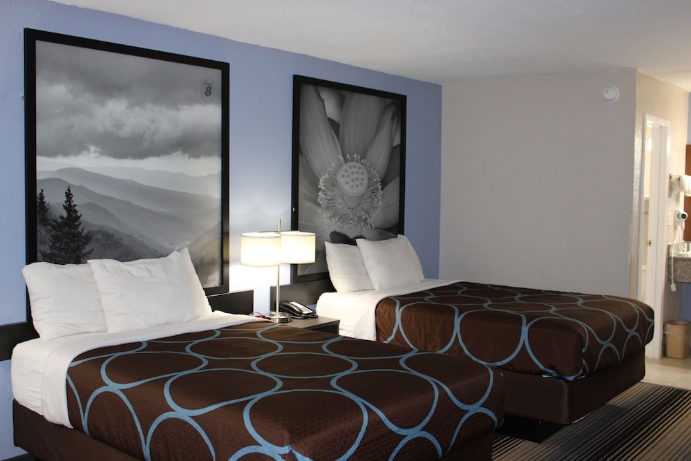 Super 8 by Wyndham Morganton 8/50