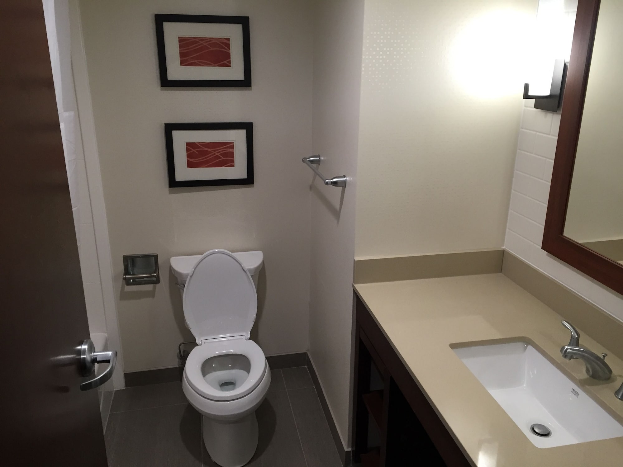 غرفة قياسية بسرير كينج، Comfort Inn & Suites Pittsburgh South 3/4