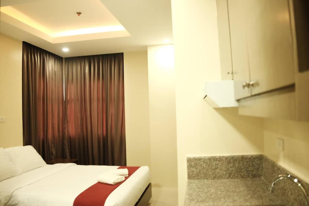 Sebastien Hotel 24/54