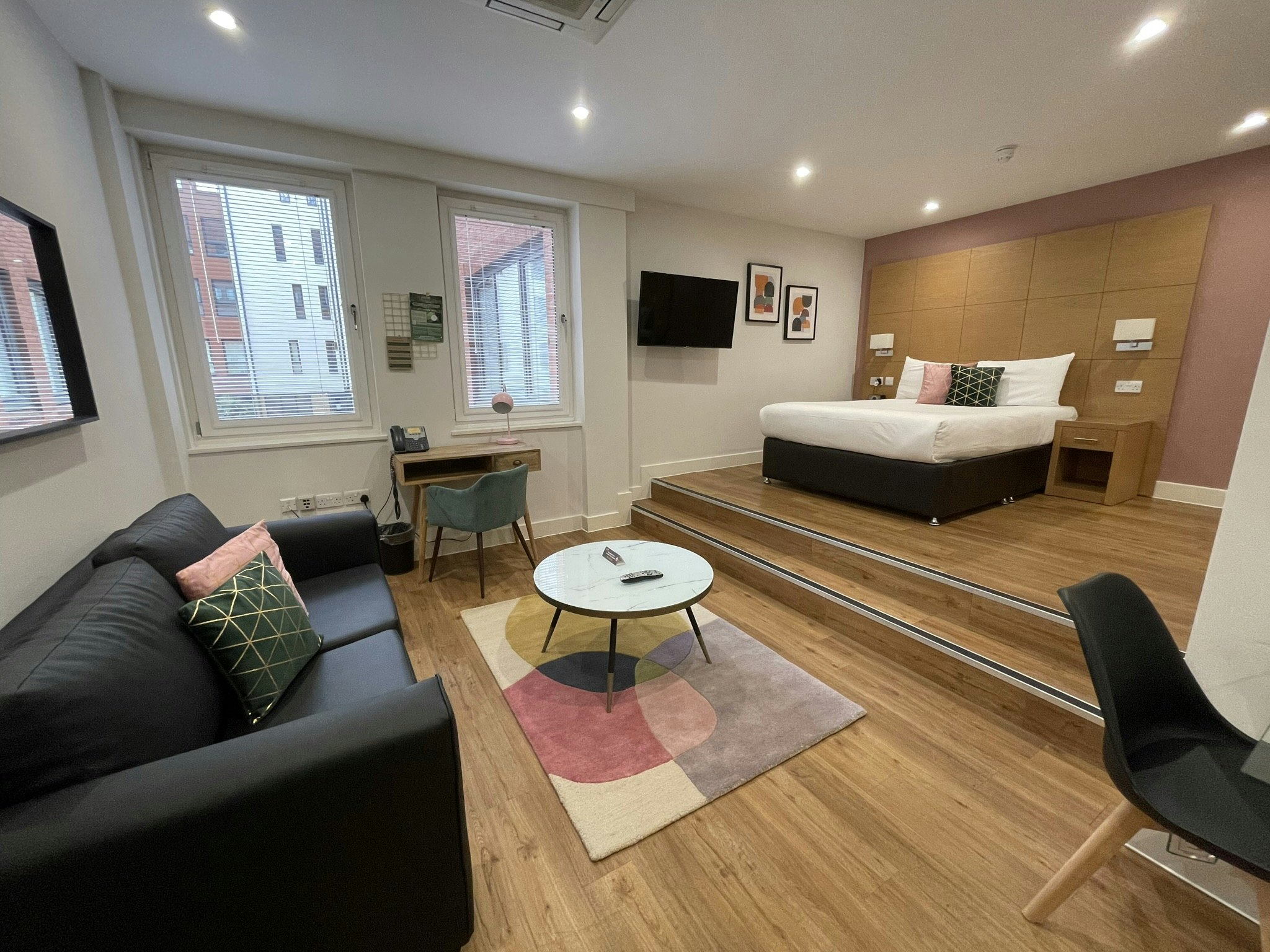 House of Fisher, 100 Kings Road 29/53