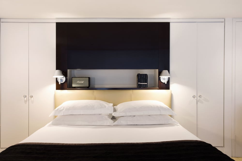 2 BEDROOMS, LOFT, APARTMENT