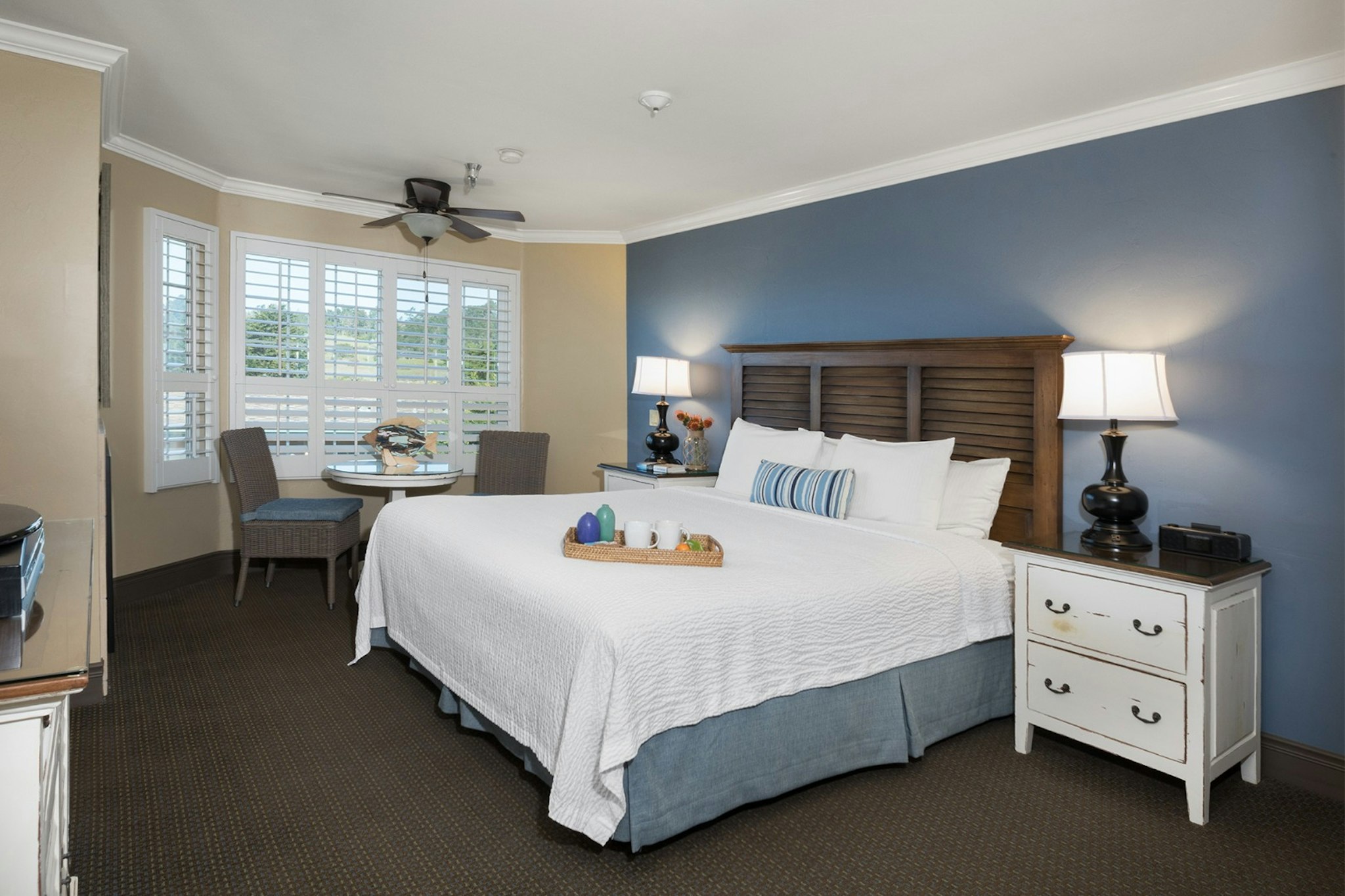 Deluxe, King Bed