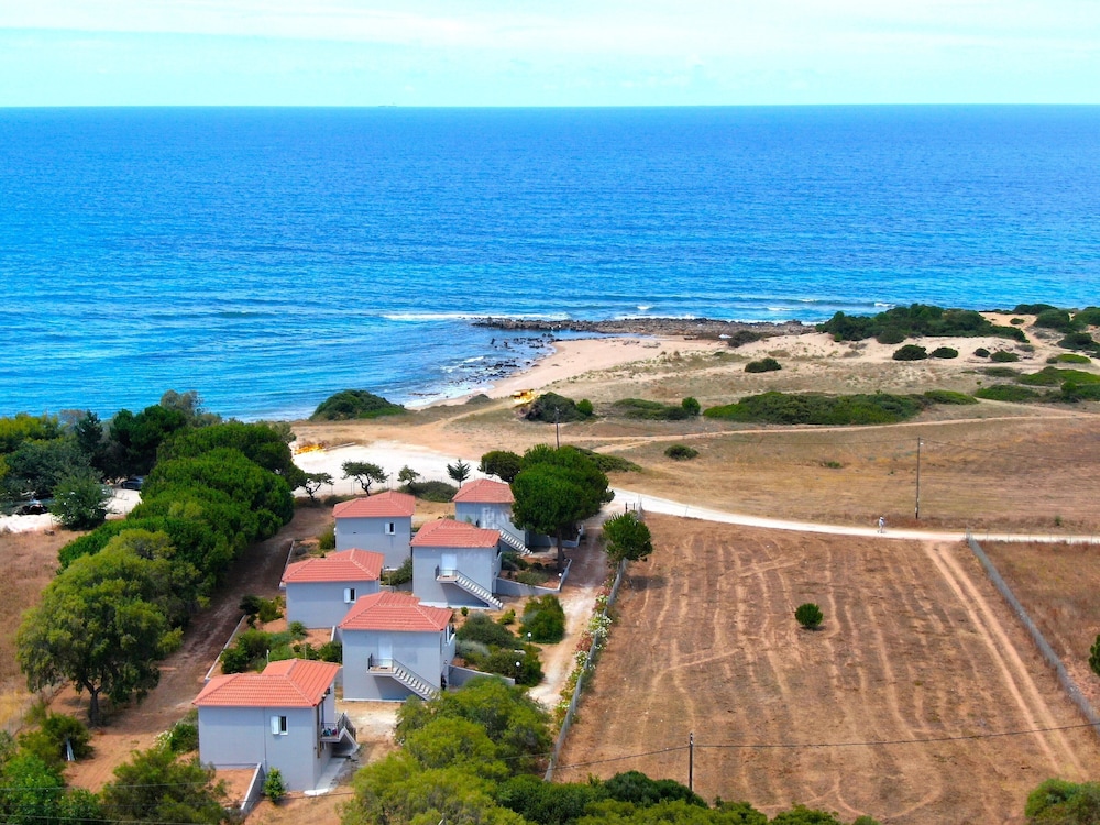 Romanos Beach Villas 47/49