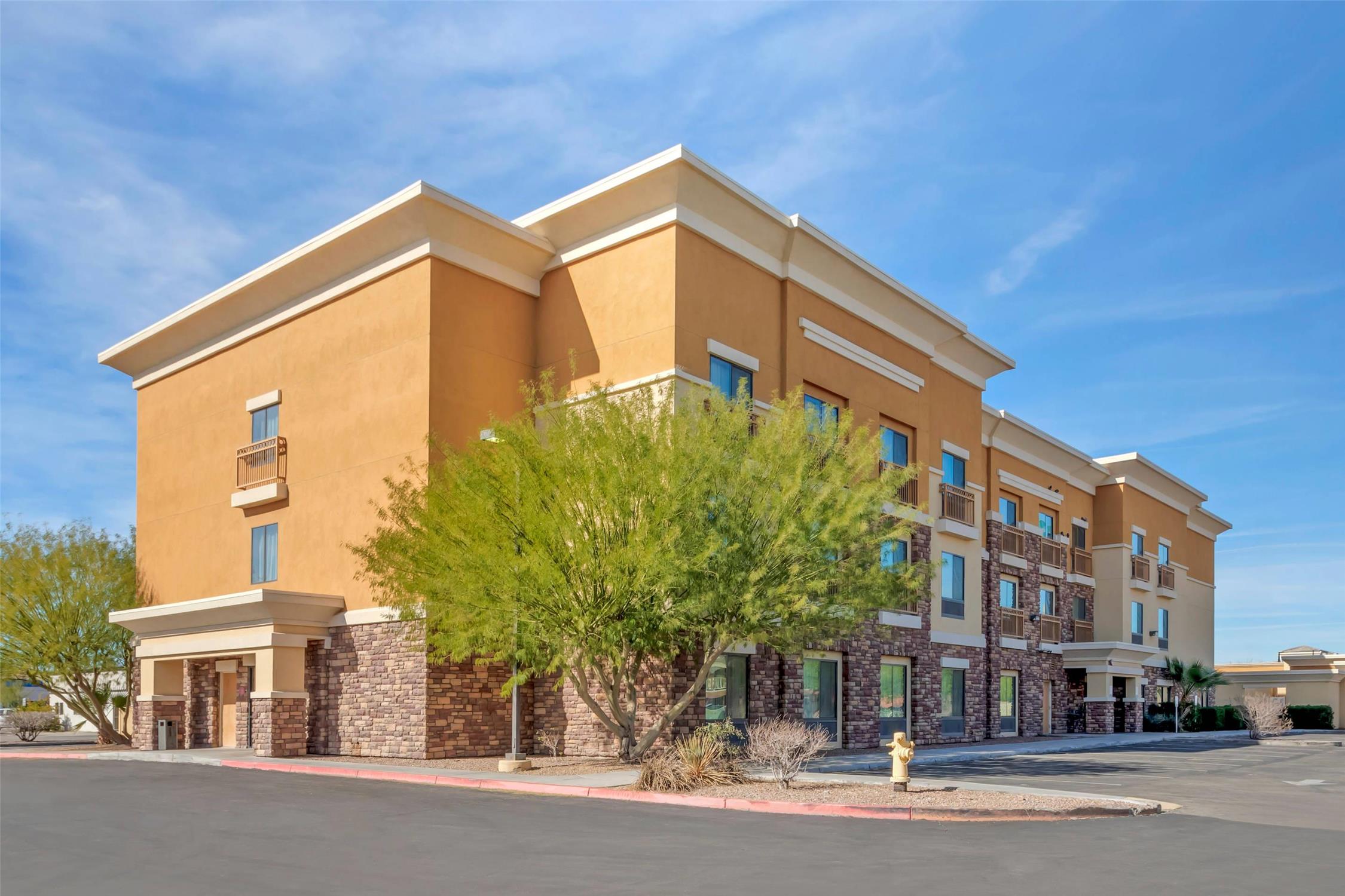 Comfort Suites Blythe, CA 45/49
