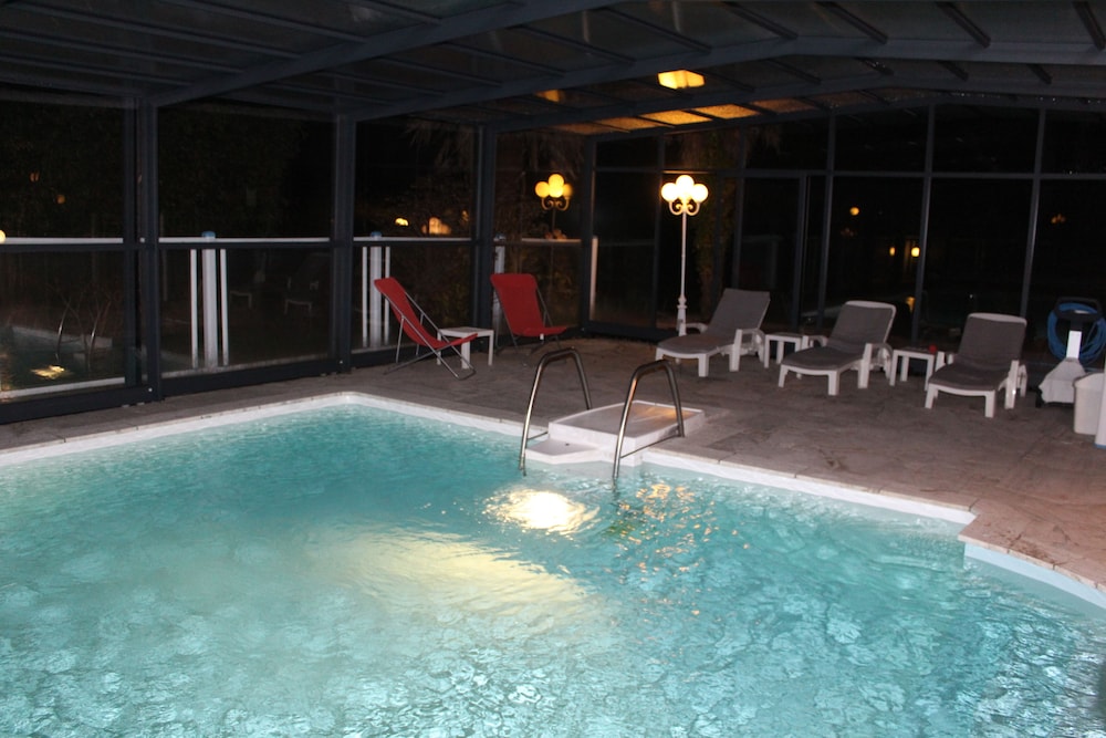 Armoric Hotel 3/57