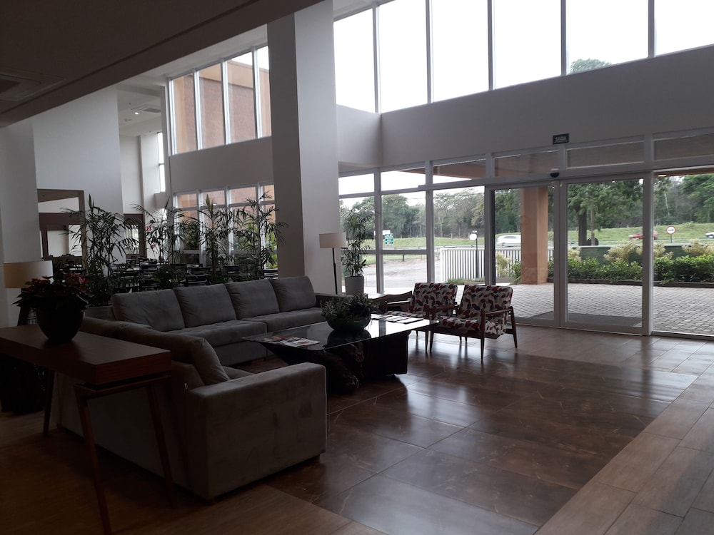 Lummina Hotel Mogi 28/50