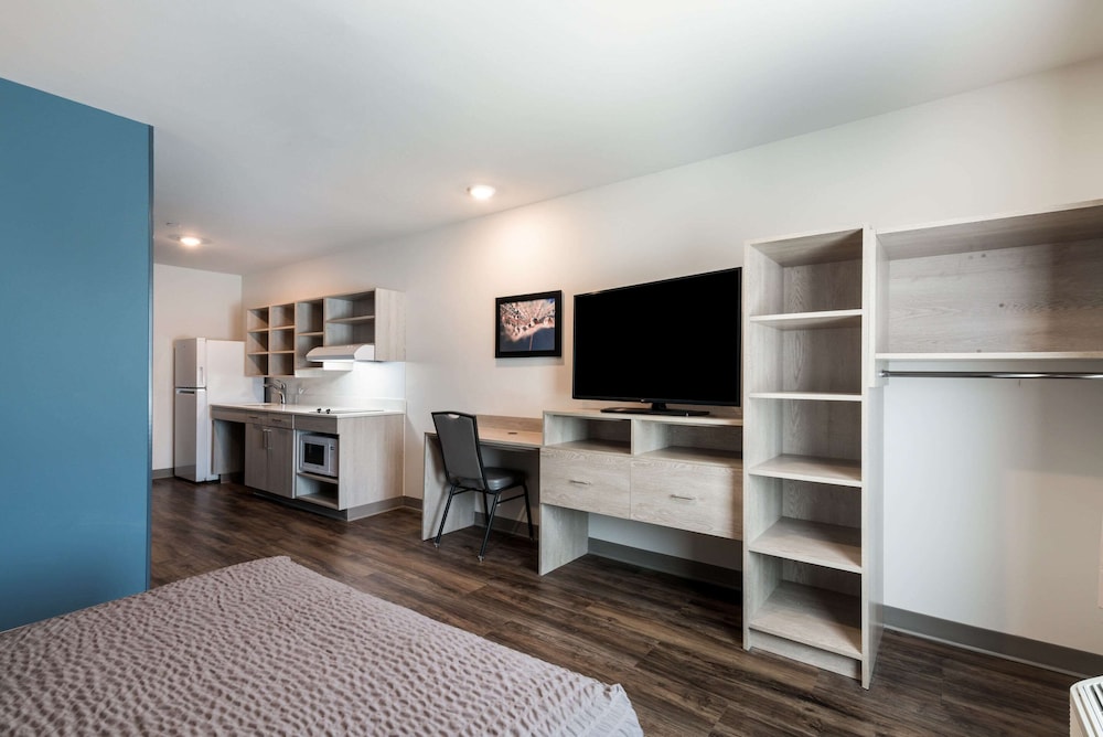 WoodSpring Suites Greensboro - High Point North 35/51