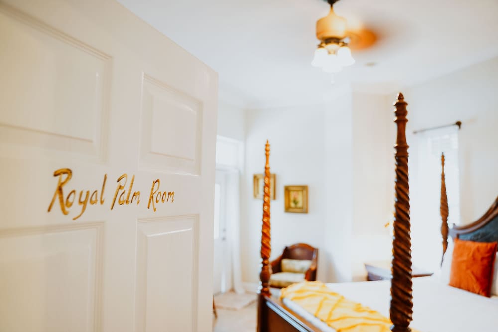 Shangri-La Bed & Breakfast 21/50