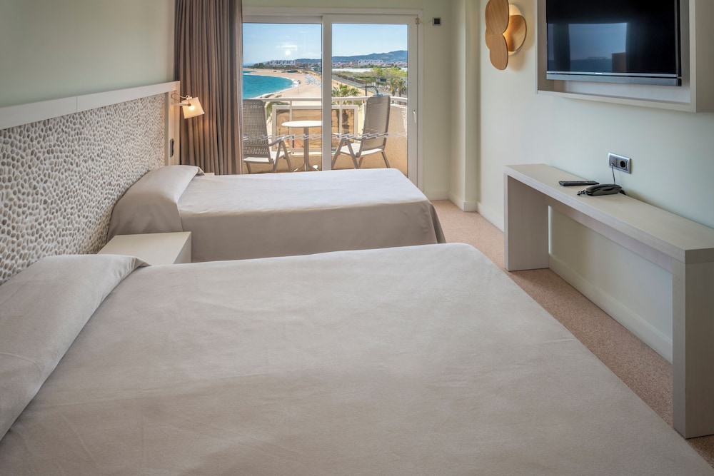 Caprici Beach Hotel & Spa 9/44