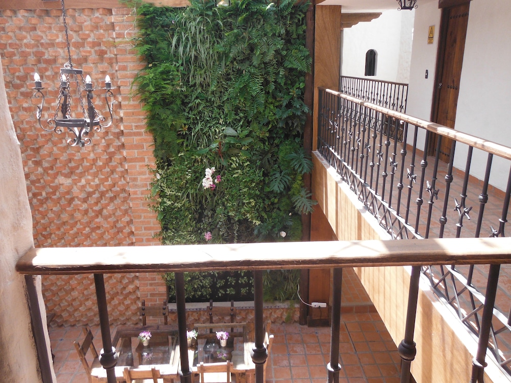 Casa Indigo Hotel 7/29