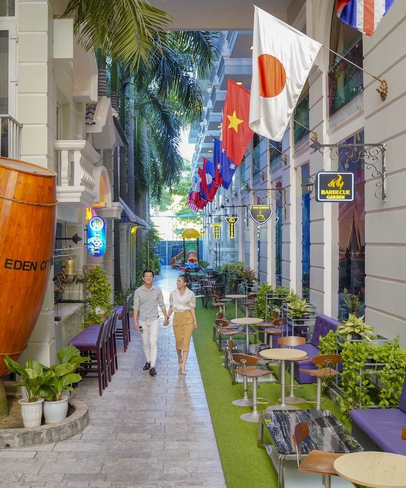 Eden Plaza Danang 61/69