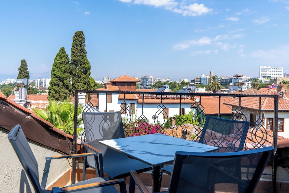 Atelya Art Hotel 49/61