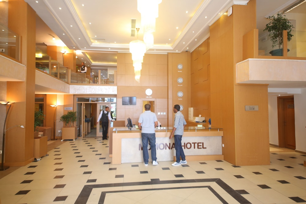 Momona Hotel 11/64