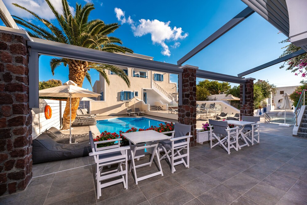Stelios Place 29/50