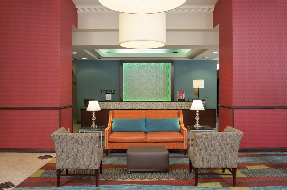 Hampton Inn Indianapolis Downtown Across From Circle Centre 12/75