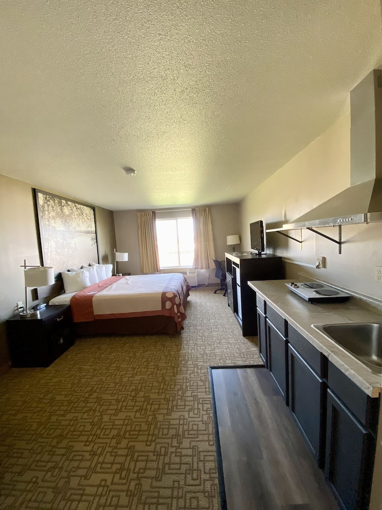 Super 8 By Wyndham Jackson Mn 31/41
