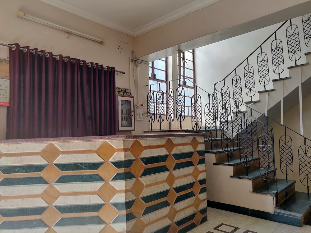 Hotel Leela Nikunj photo1
