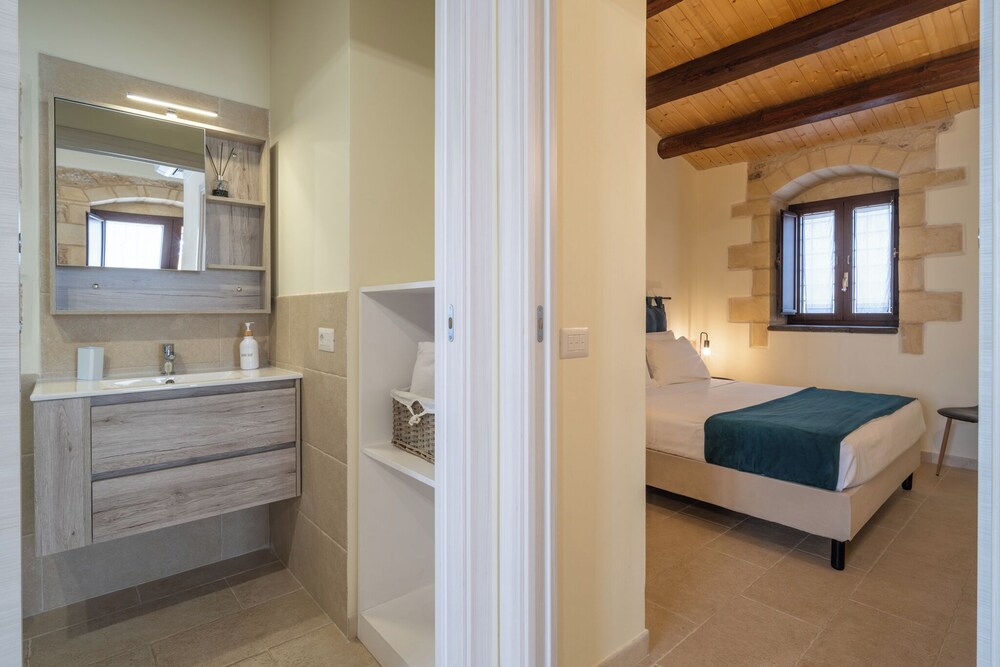 Borgo Monachella 49/50