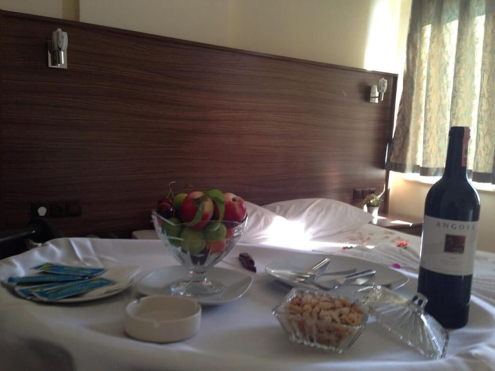 Kutlugun Sahil Otel 20/50