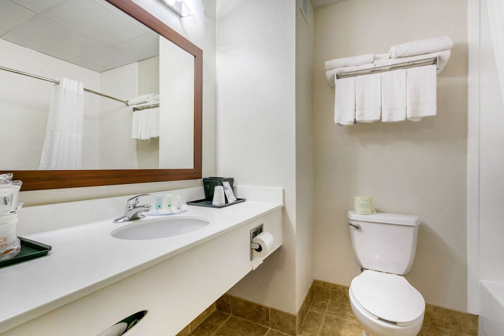 Quality Inn Monteagle, TN 10/40