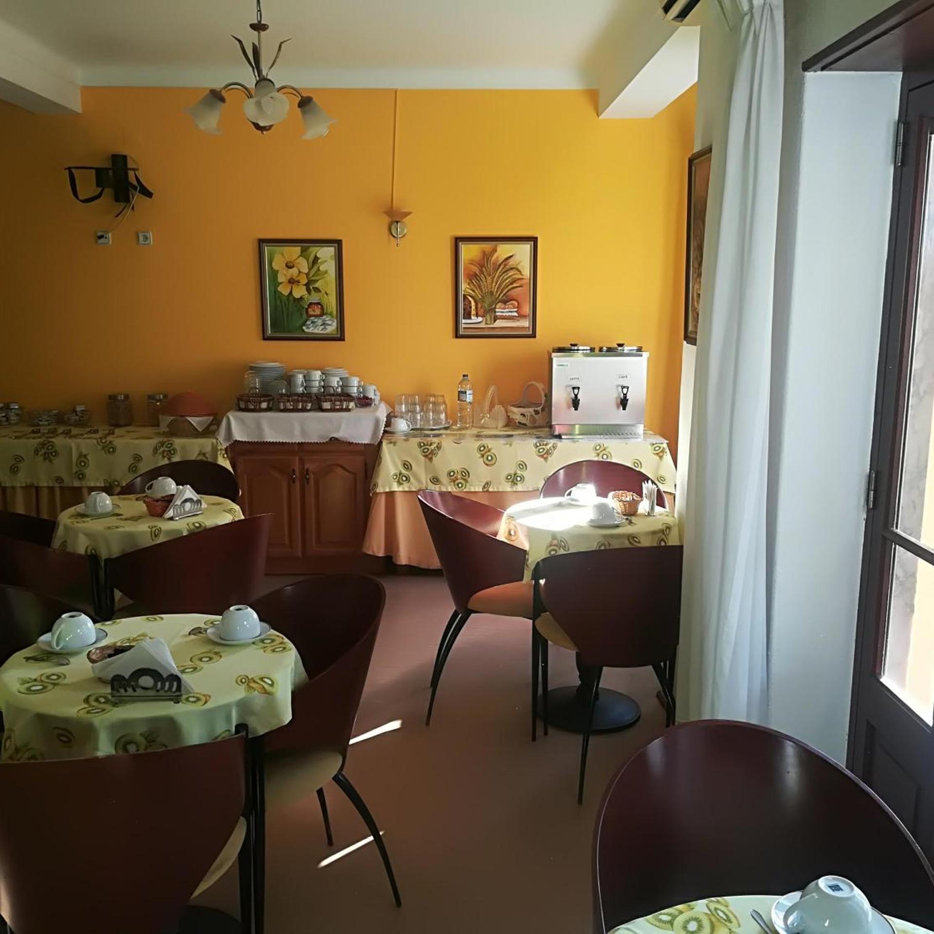 Hotel Conforto Latino 23/34