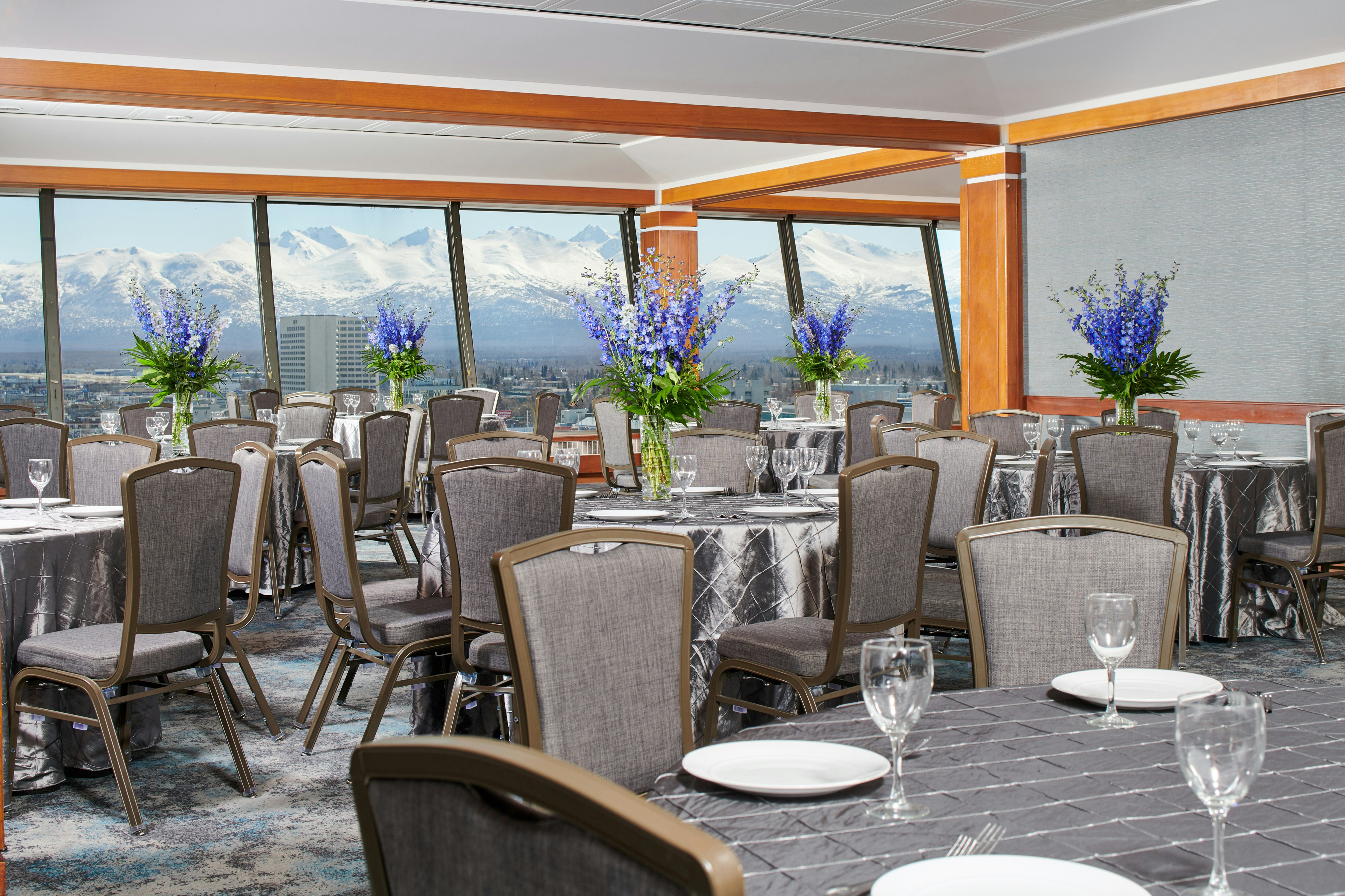 Hilton Anchorage 32/64