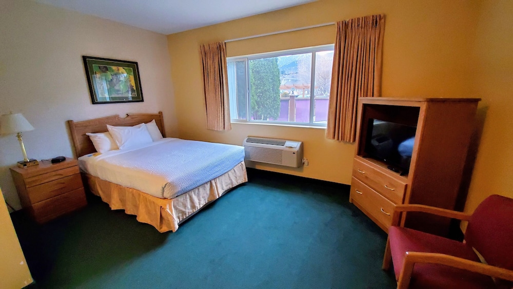 Days Inn by Wyndham Penticton Conference Centre 12/40