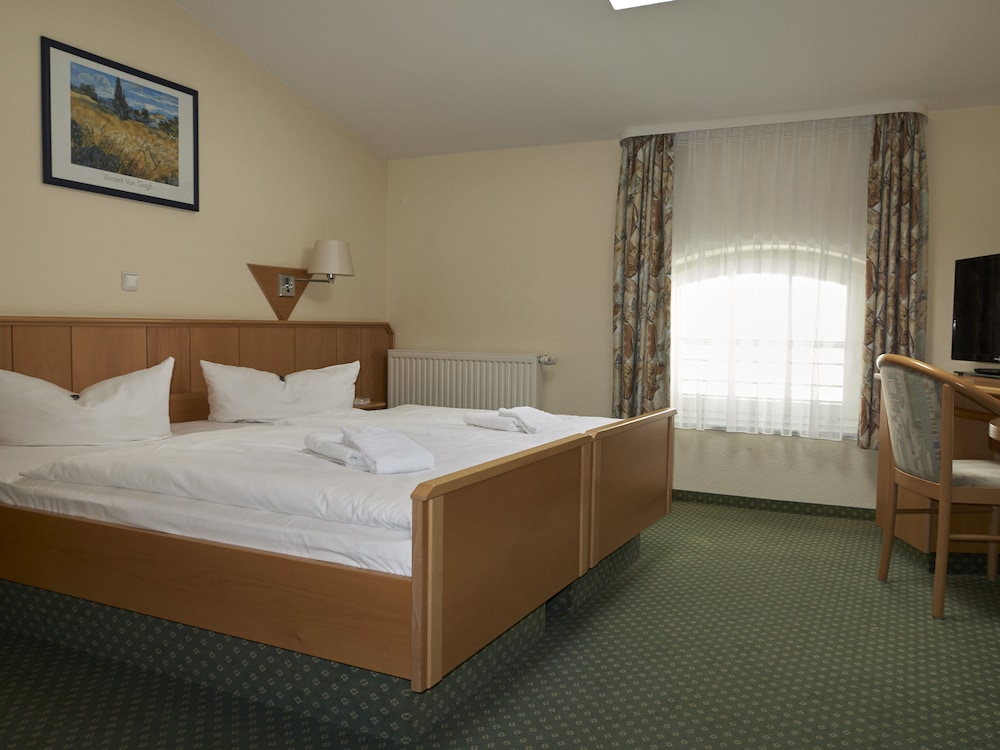 Hotel Am Schloss 16/50
