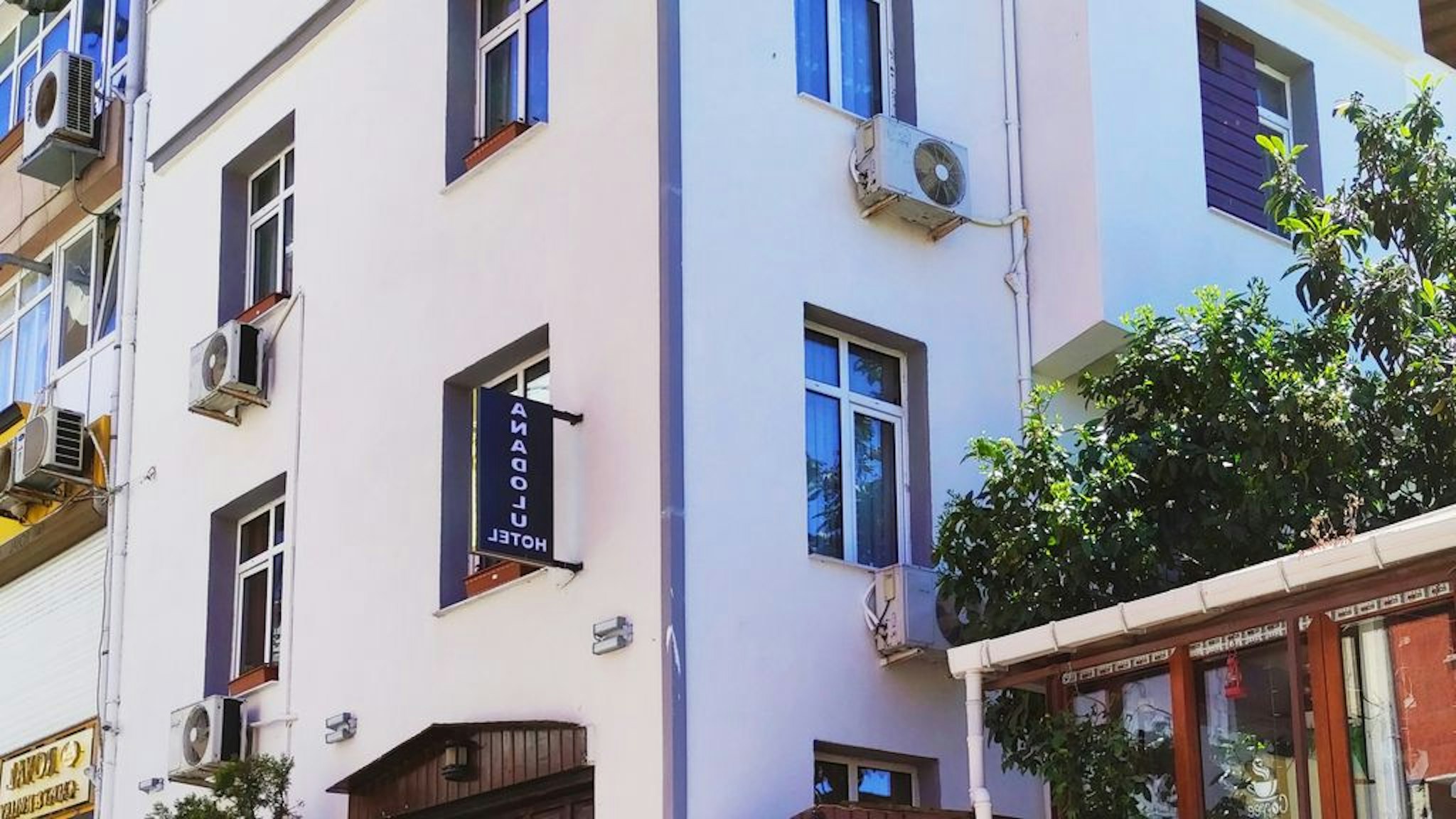 Anadolu Hotel 2/30