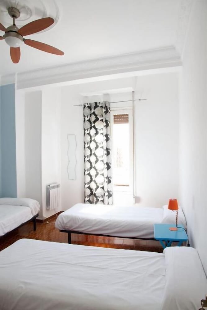 RUSSAFA YOUTH HOSTEL 28/54