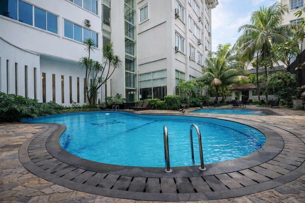 Mirah Hotel 60/65